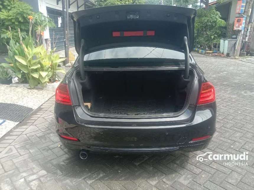 2014 BMW 320i Sport Sedan