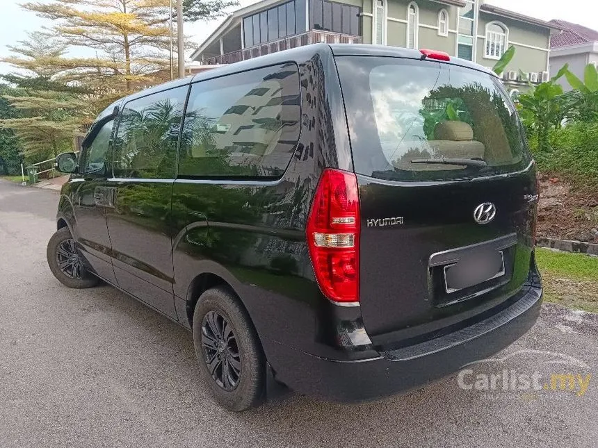 2018 Hyundai Grand Starex Royale MPV