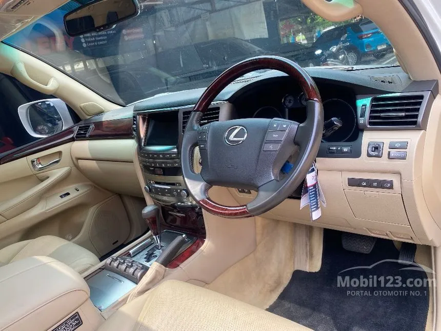 2011 Lexus LX 570 SUV