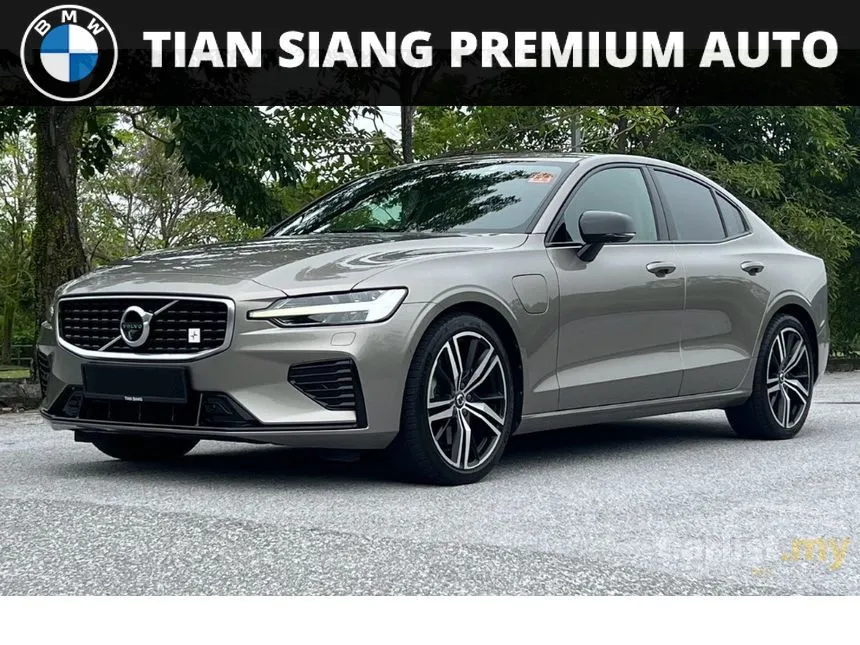 2020 Volvo S60 Recharge T8 Sedan