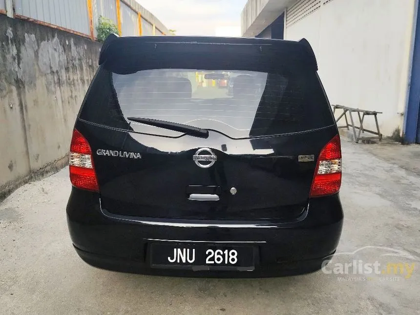 2012 Nissan Grand Livina ST-L Comfort MPV