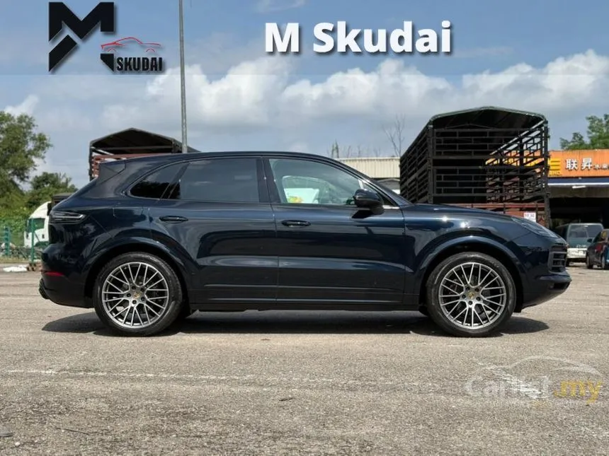 2023 Porsche Cayenne SUV