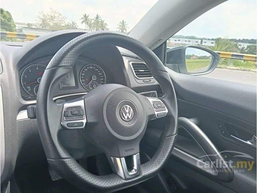 2011 Volkswagen Scirocco TSI Hatchback