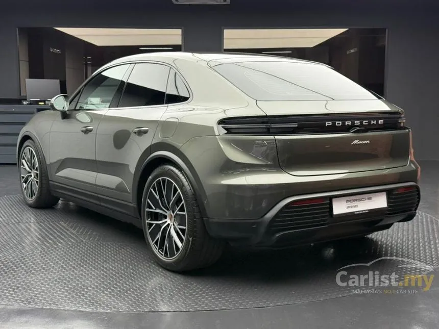 2025 Porsche Macan SUV