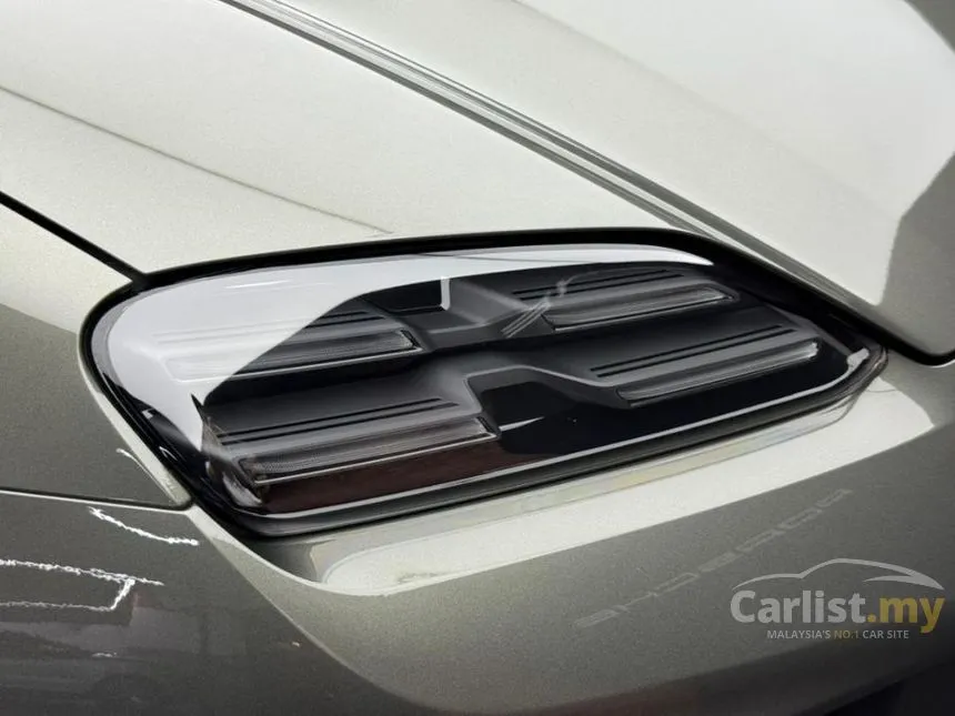 2025 Porsche Macan SUV