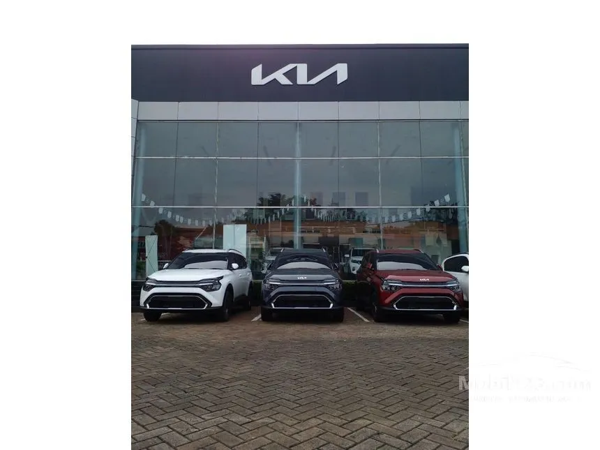 Jual Mobil KIA Carens 2024 Premiere 1.5 di DKI Jakarta Automatic MPV Silver Rp 420.000.000