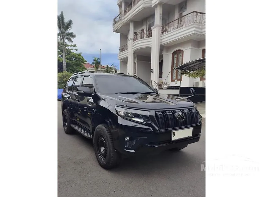 2023 Toyota Land Cruiser Prado TX L SUV