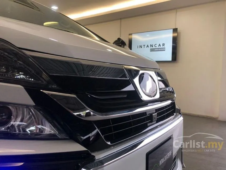 2011 Toyota Vellfire Z MPV