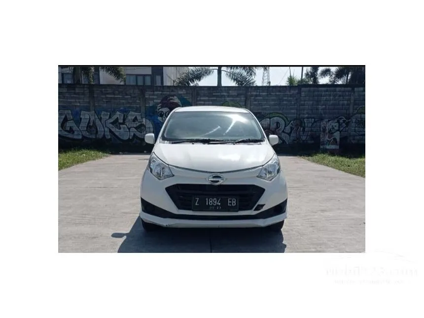 Jual Mobil Daihatsu Sigra 2018 M 1.0 di Jawa Barat Manual MPV Putih Rp 95.000.000