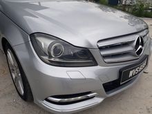 (TRUE YR MADE 2011) Mercedes-Benz C200 CGI 1.8 WARRANTY PROVIDED TIP TOP CONDITION LIKE NEW
