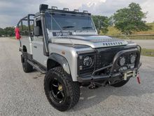 2011 Land Rover Defender 2.4 High Capacity Pickup Truck