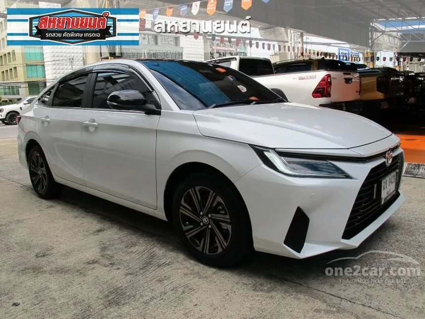 2025 Toyota Yaris Ativ Nightshade Edition Sedan