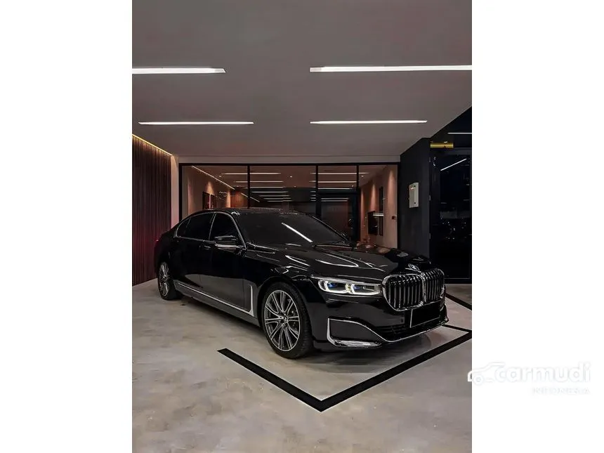 2022 BMW 740Li Opulence Sedan