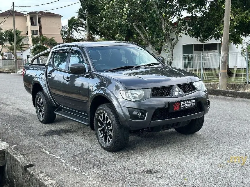 2011 Mitsubishi Triton Dual Cab 4X4 Pickup