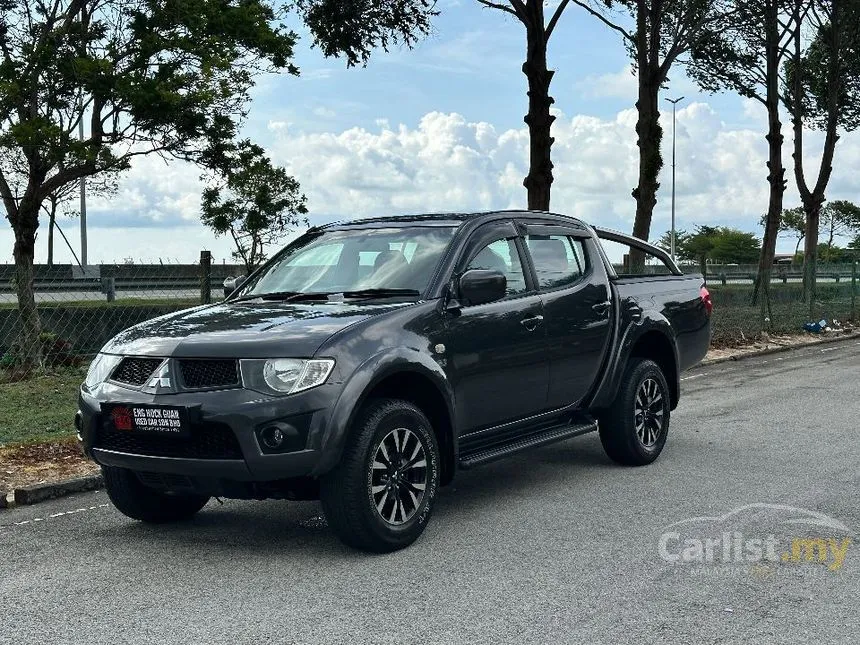 2011 Mitsubishi Triton Dual Cab 4X4 Pickup