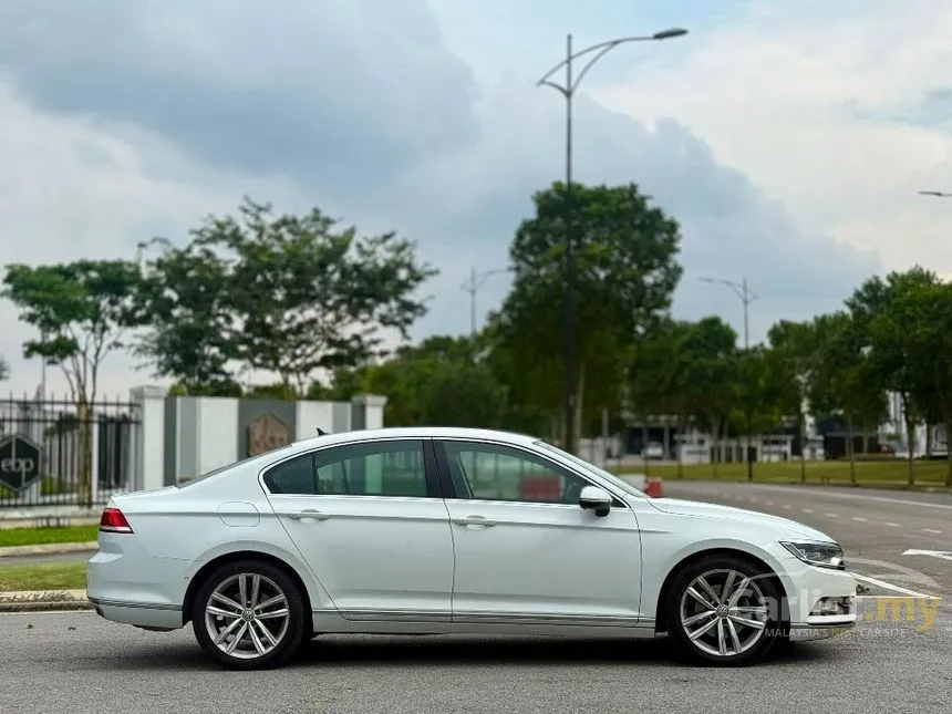 2019 Volkswagen Passat TSI Highline Sedan