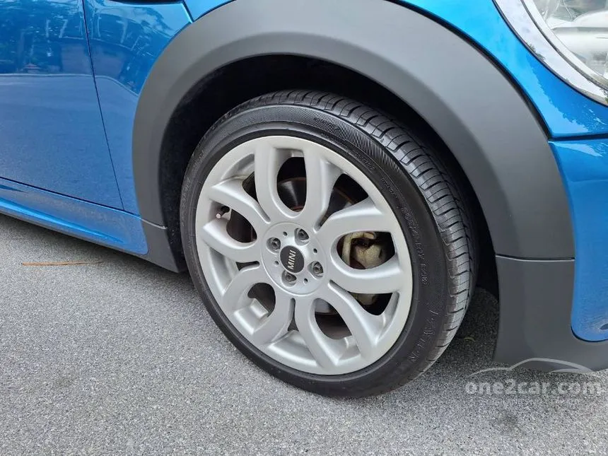 2009 Mini COOPER Look 2 Hatchback