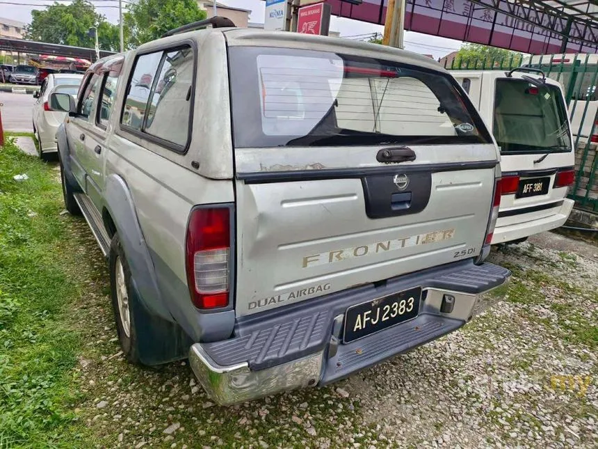 2004 Nissan Frontier Gran Road Airbag Dual Cab (Metallic) Pickup