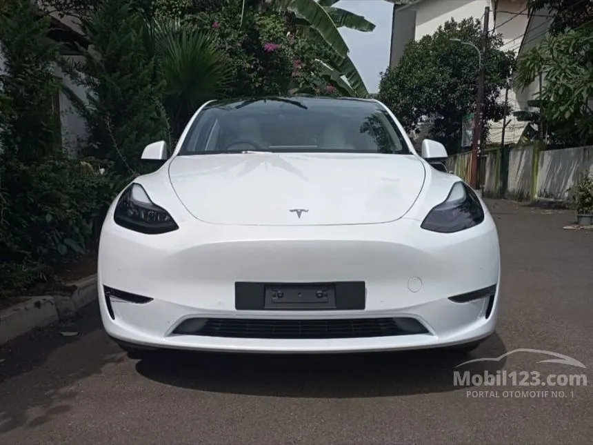 Jual Mobil Tesla Model Y 2022 Long Range di DKI Jakarta Automatic Wagon Putih Rp 1.600.000.000
