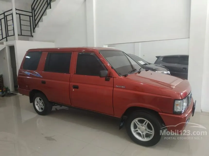 Jual Mobil Isuzu Panther 2000 New Royale 2.5 di Jawa Timur Manual MPV Minivans Marun Rp 94.999.999
