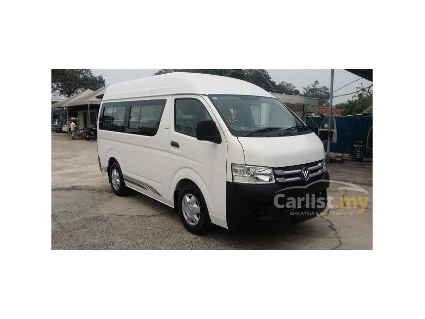 toyota 11 seater van