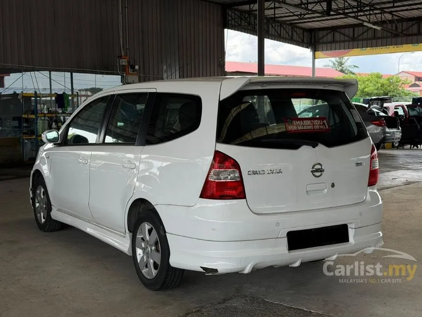 2013 Nissan Grand Livina Luxury MPV