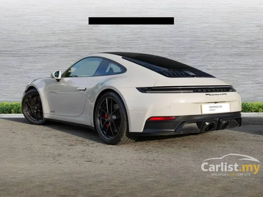 2025 Porsche 911 Carrera 4 GTS Coupe