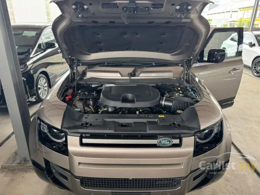 2023 Land Rover Defender 110 D300 X SUV