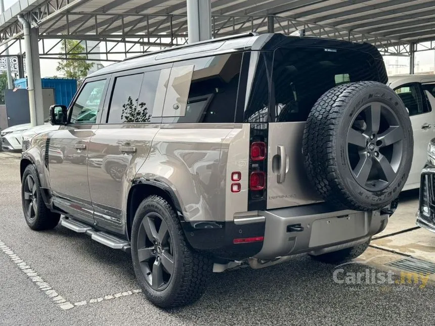 2023 Land Rover Defender 110 D300 X SUV
