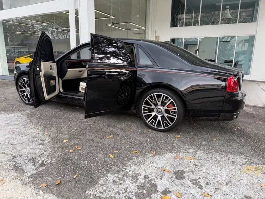 2010 Rolls-Royce Ghost Sedan