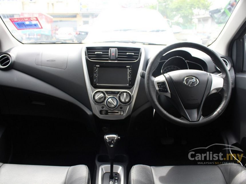 Perodua Axia 2018 Advance 1.0 in Johor Automatic Hatchback 