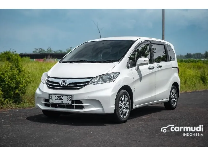 Jual Mobil Honda Freed 2013 S 1.5 di Jawa Timur Automatic MPV Putih Rp 160.000.000