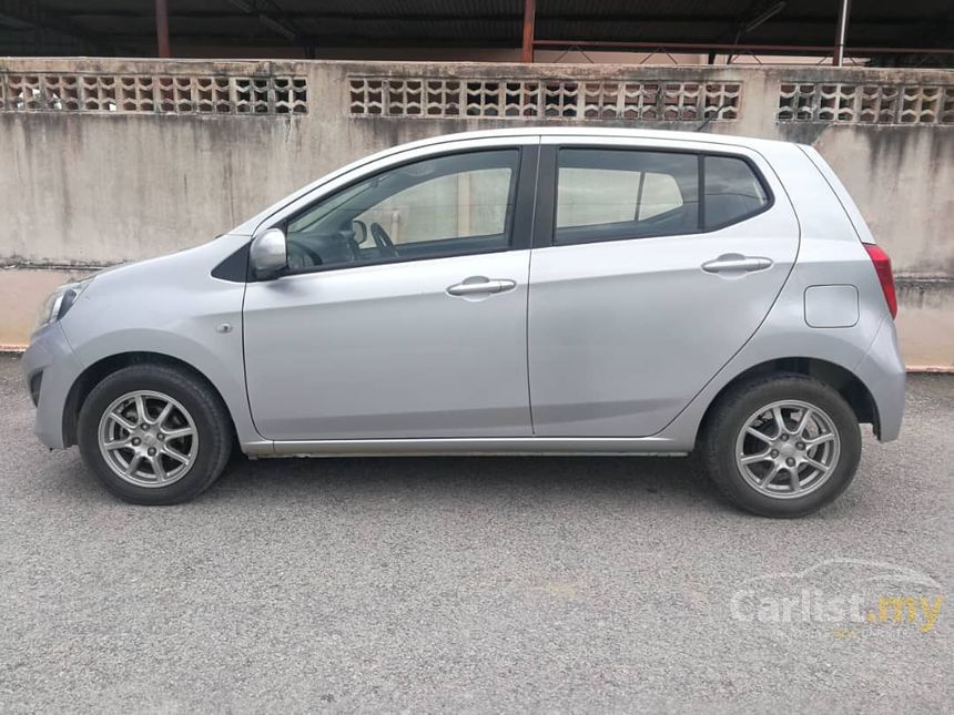 Perodua Axia 2015 G 1.0 in Johor Automatic Hatchback Silver for RM