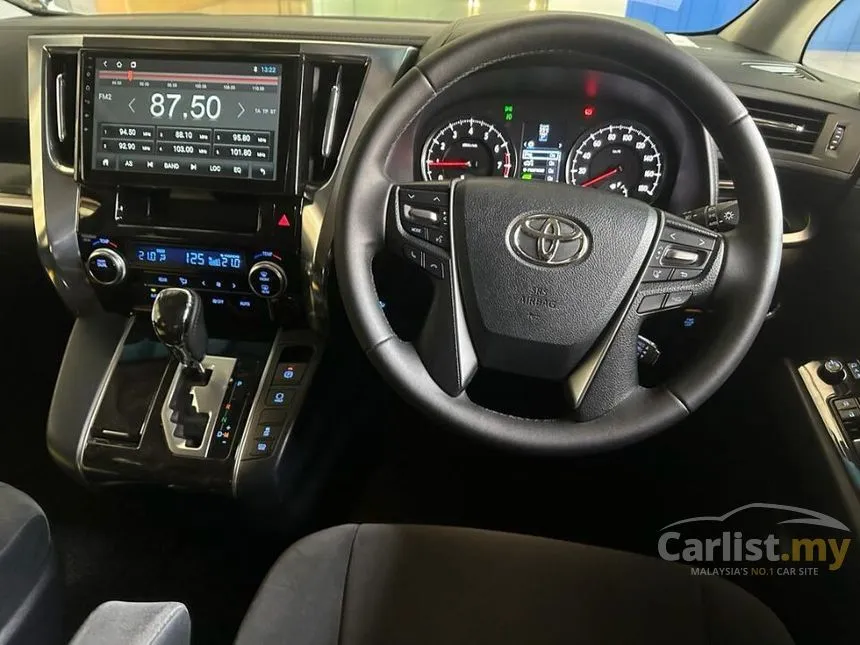 2015 Toyota Vellfire V MPV