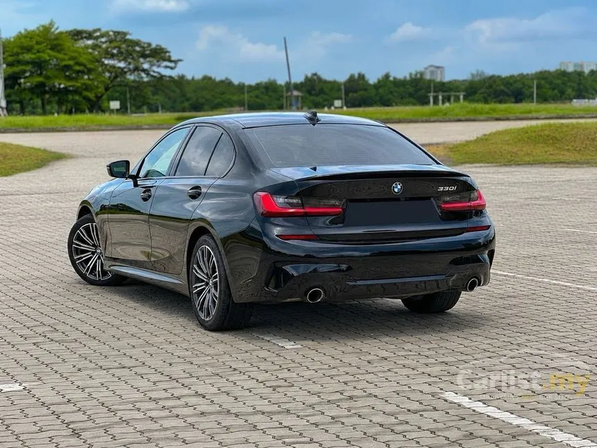 2022 BMW 330i M Sport Sedan