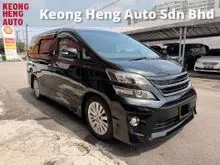 2014 Toyota Vellfire 2.4 Golden Eye *2 Years Warranty *Semi Leather Seat *2 Power Door *Power Boot *Roof Monitor