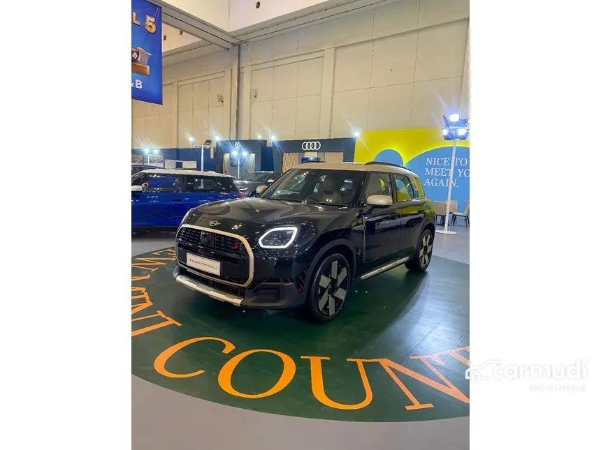 2024 MINI Countryman S ALL4 Favoured Trim SUV