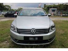 2012 Volkswagen Passat 1.8 TSI (A) REG 2013! ANOTHER 2 YEARS WARRANTY FOR GEARBOX! FULL SERVICE RECORD AVAILABLE WITH VOLKSWAGEN! AUDIO SYSTEM UPGRADED---FREEBIES WORTH RM800---EasySell--