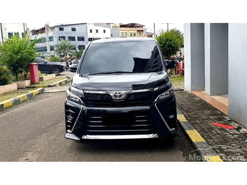 2021 Toyota Voxy MPV
