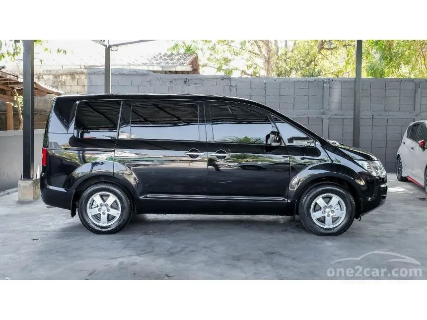 2015 Mitsubishi Delica Space Wagon Wagon