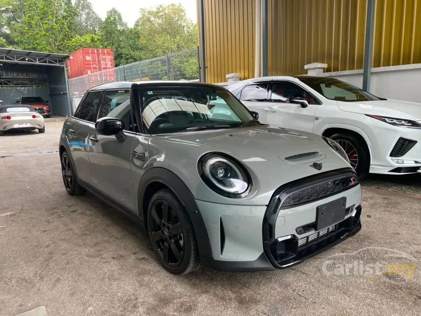 2022 MINI Cooper S 5 Door Hatchback