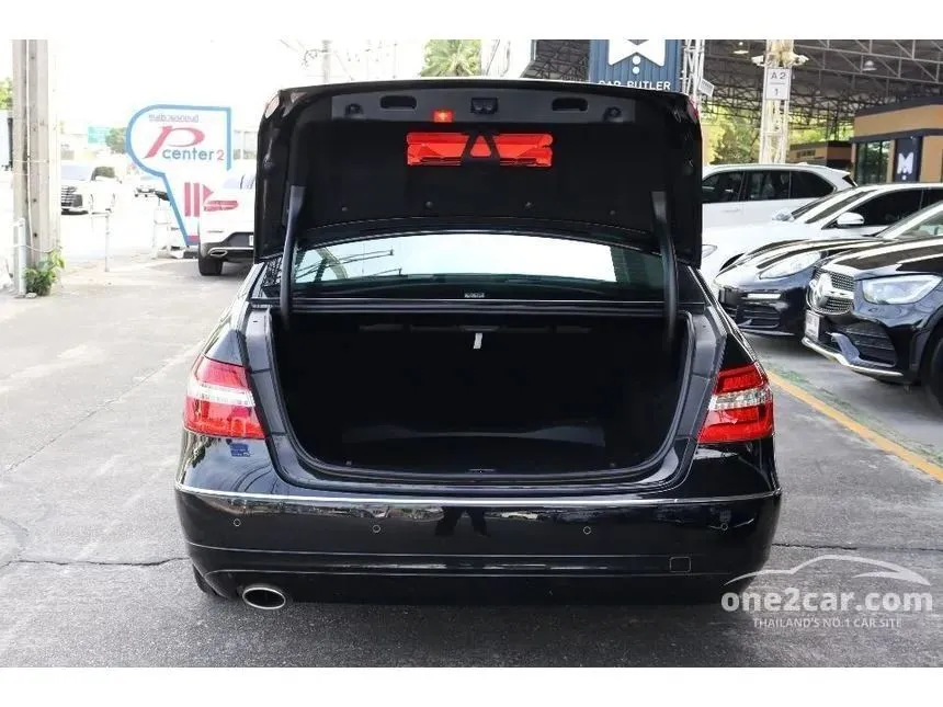 2012 Mercedes-Benz E250 Avantgarde CGI BlueEFFICIENCY Sedan