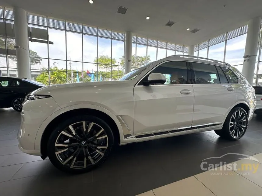 2024 BMW X7 xDrive40i Pure Excellence SUV