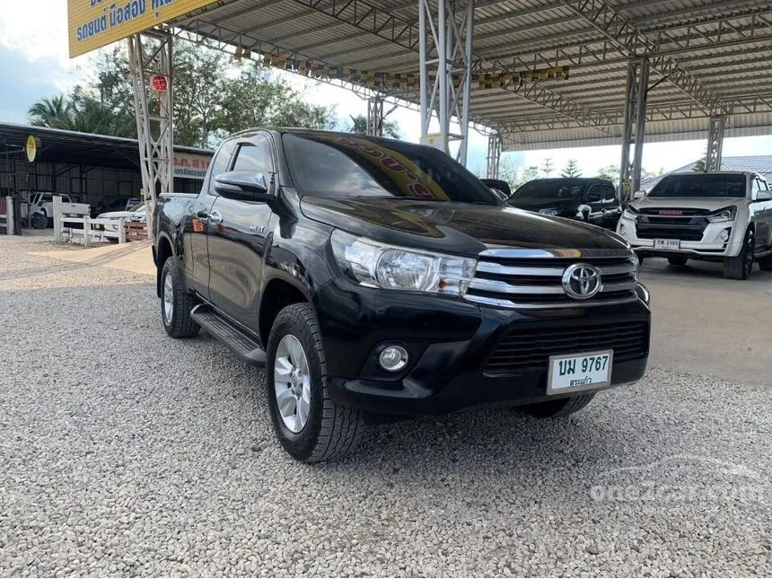 2015 Toyota Hilux Revo E Prerunner Pickup