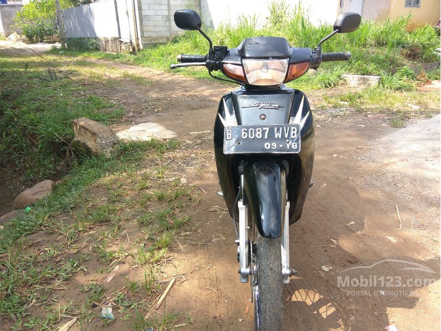 Jual Motor Honda Supra 2000 di Jawa Barat Manual Others Hitam