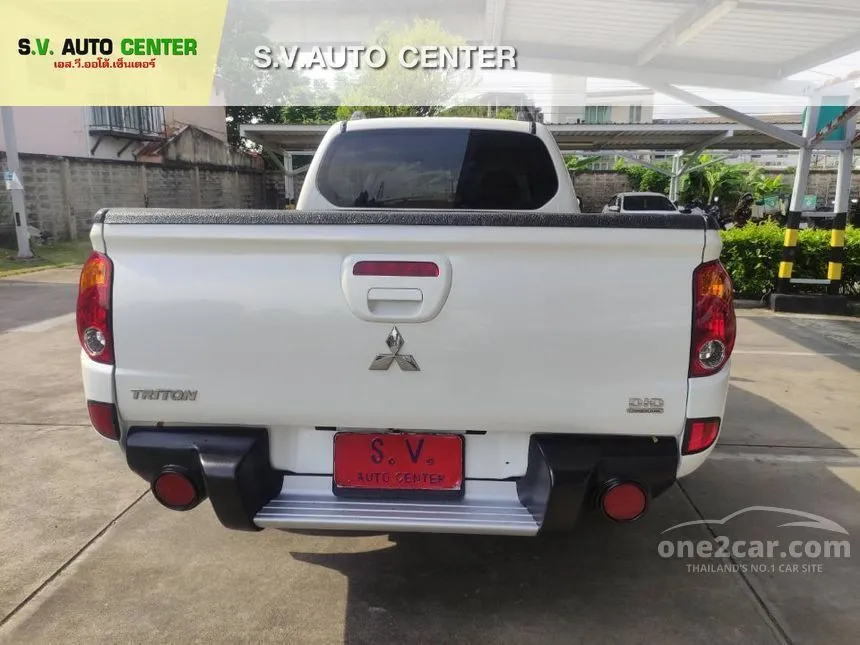 2014 Mitsubishi TRITON GLX Plus Mega Cab Pickup