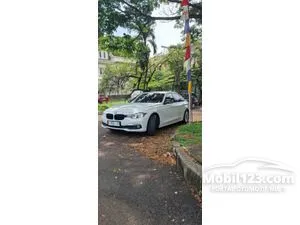 2018 BMW 320i 2.0 Luxury Sedan