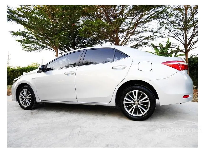 2016 Toyota Corolla Altis E Sedan