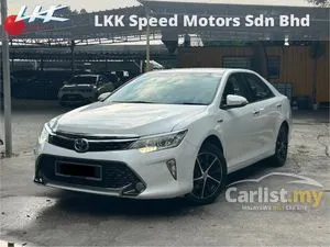 2015 Toyota Camry 2.5 Hybrid Sedan