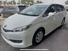 Toyota Wish 1.8 multifunction steering R17 rim MPV KING UNREG